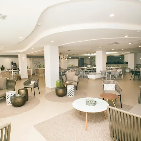 酒店 阿纳马尔套房酒店 4*