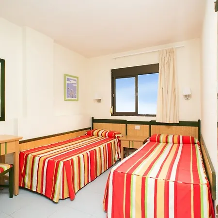 Отель Livvo Anamar 4*